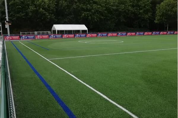 Aménagement terrain de football synthétique - Sportinfrabouw NV